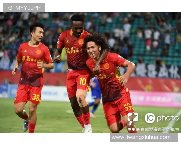 卢城河足球的崛起与发展探索让我们共同见证这项运动的魅力与激情 卢城河足球的崛起与发展探索让我们共同见证这项运动的魅力与激情